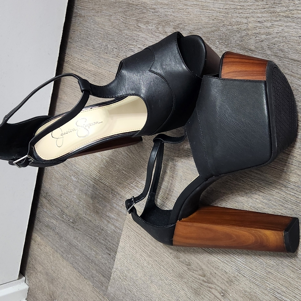 Jessica Simpson Black Platform Heels